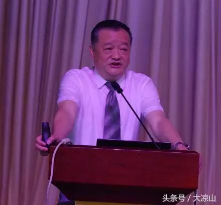 mg冰球突破豪华版(试玩)官方网站