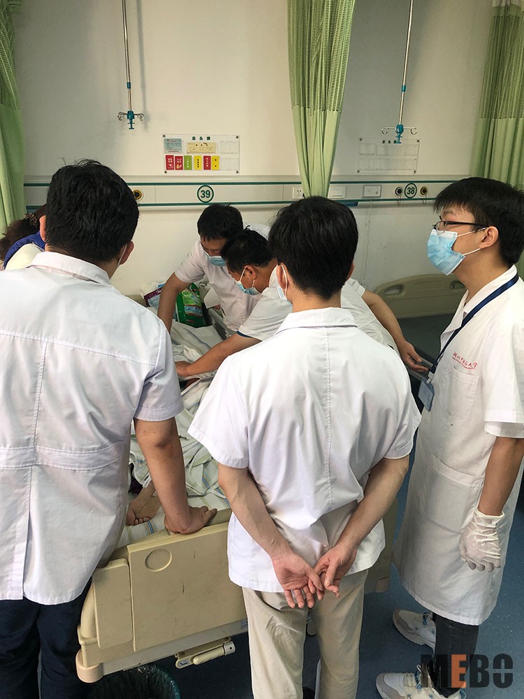 mg冰球突破豪华版(试玩)官方网站