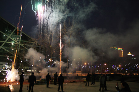 201212892556810